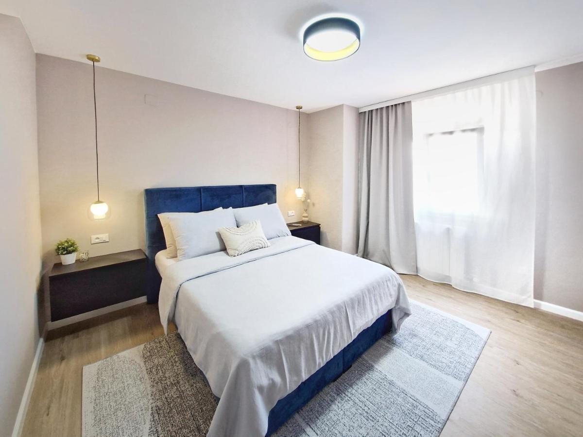 Apartments Jasna ロヴィニ エクステリア 写真