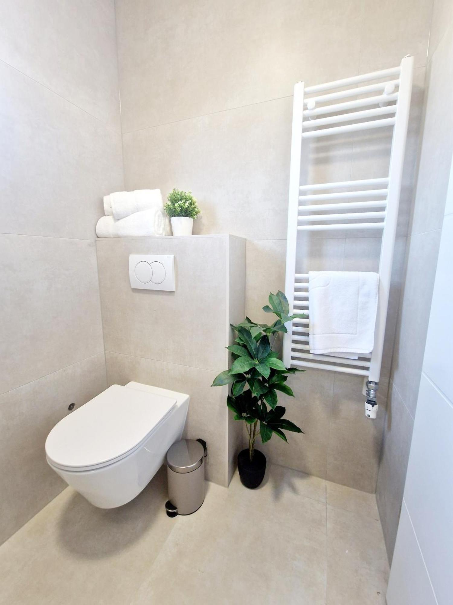 Apartments Jasna ロヴィニ エクステリア 写真