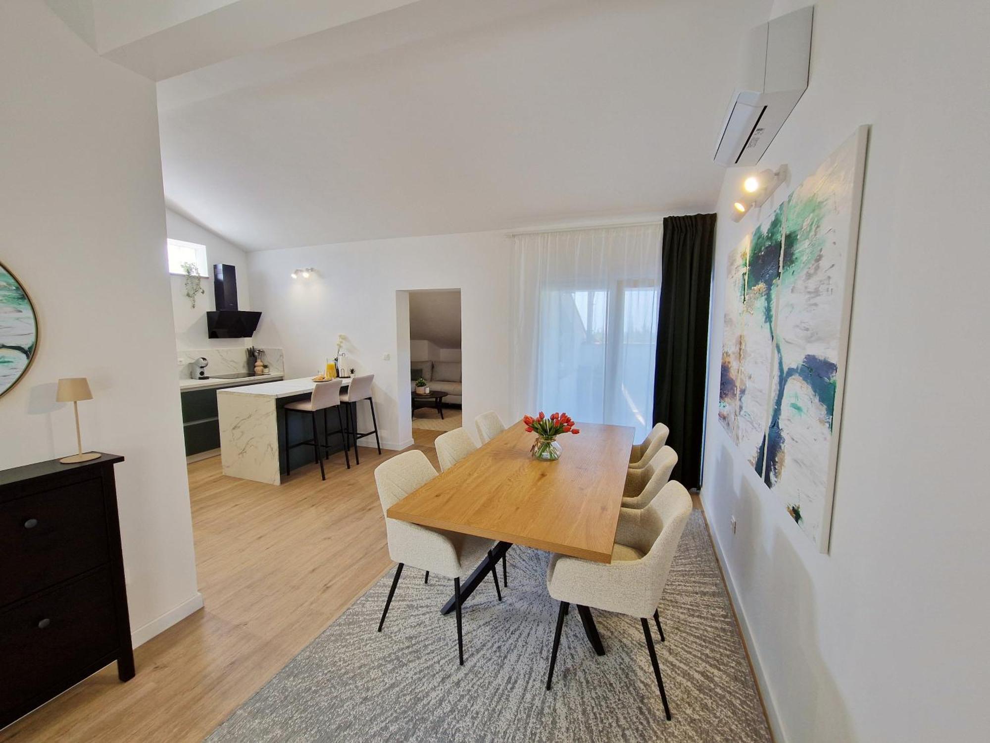 Apartments Jasna ロヴィニ エクステリア 写真